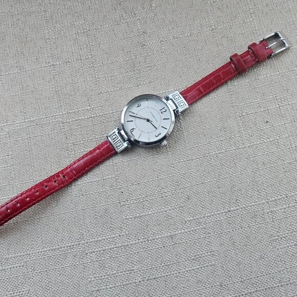 Liz Claiborne Women Wristwatch Analog Quartz Red patent Leather Strap Watch - Picture 7 of 10
